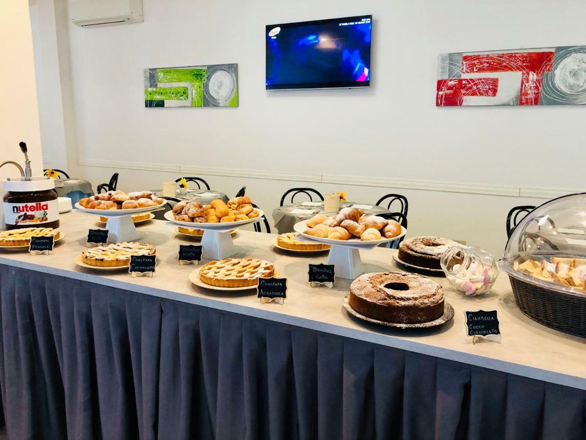 Hotel Niagara Riccione Zewnętrze zdjęcie