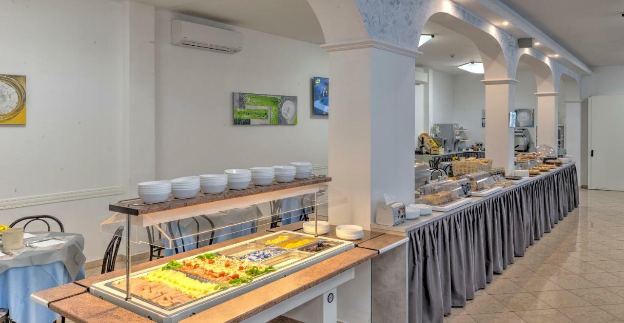 Hotel Niagara Riccione Zewnętrze zdjęcie
