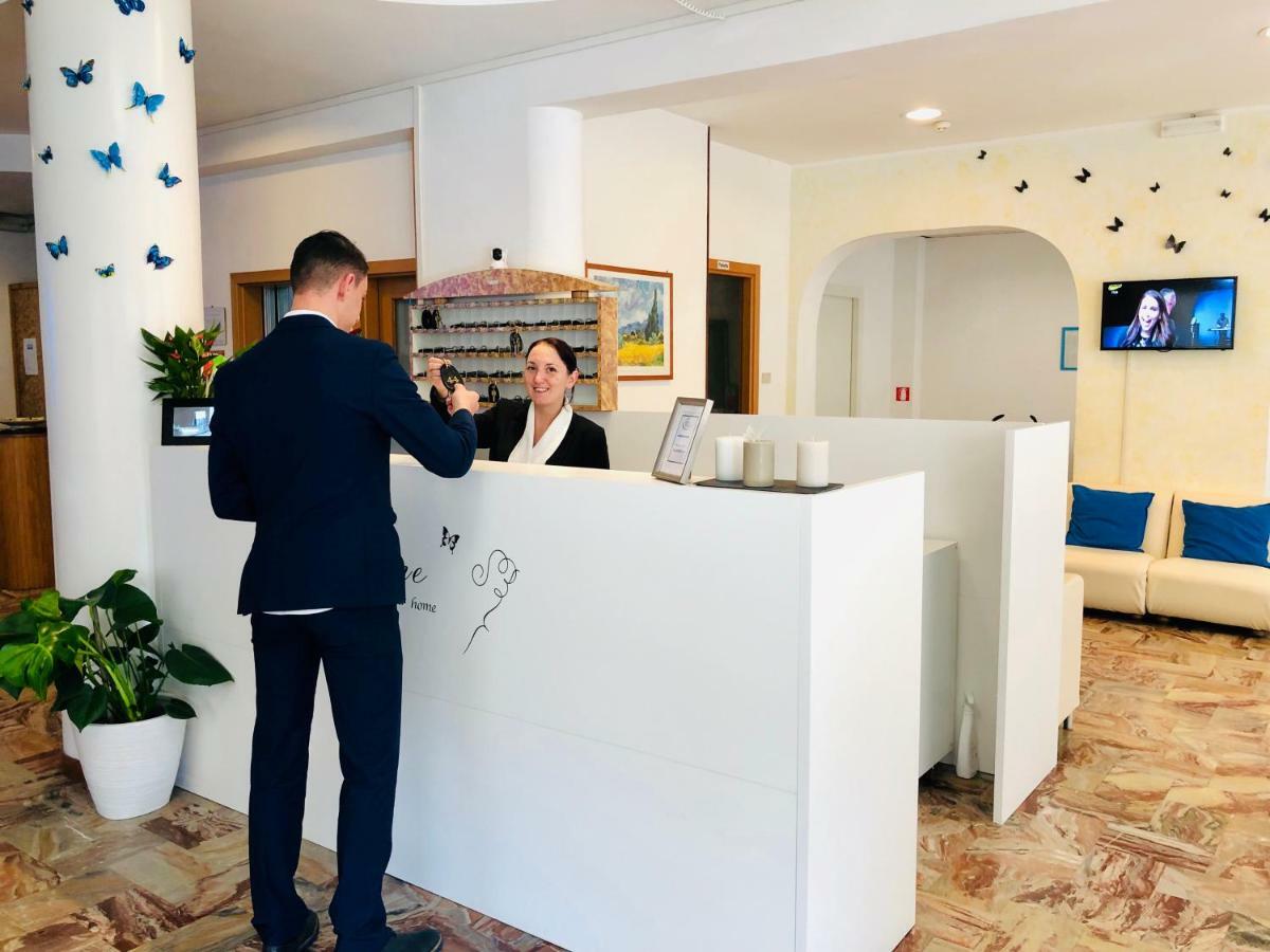 Hotel Niagara Riccione Zewnętrze zdjęcie